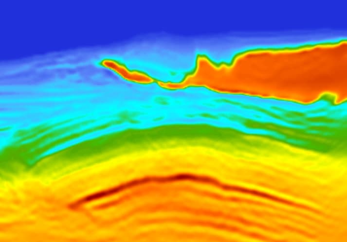 Alaminos Canyon crossline 414 — T3, continuity restored under the salt and deep compacted sediment resolved